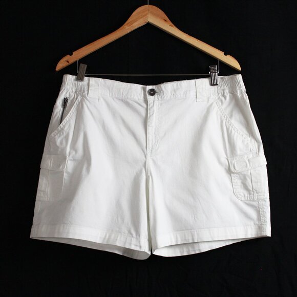 George Mid-rise Cargo Shorts - Picture 1 of 15